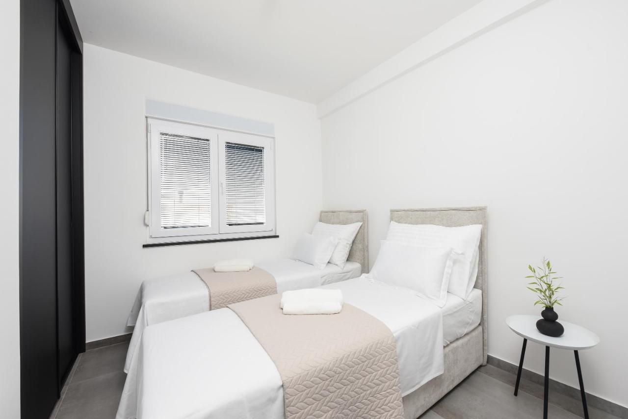 Luxury Apartment N 扎达尔 外观 照片