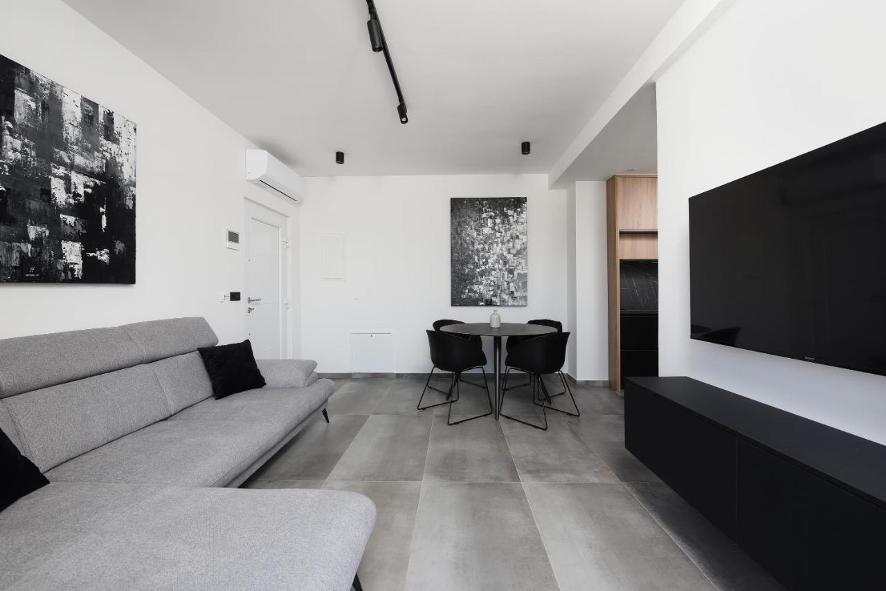 Luxury Apartment N 扎达尔 外观 照片