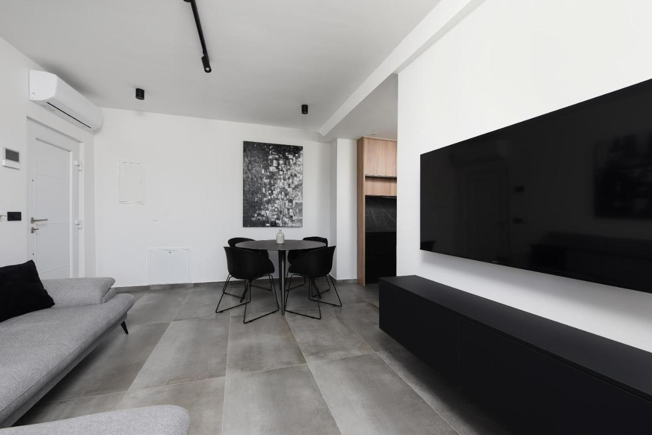 Luxury Apartment N 扎达尔 外观 照片