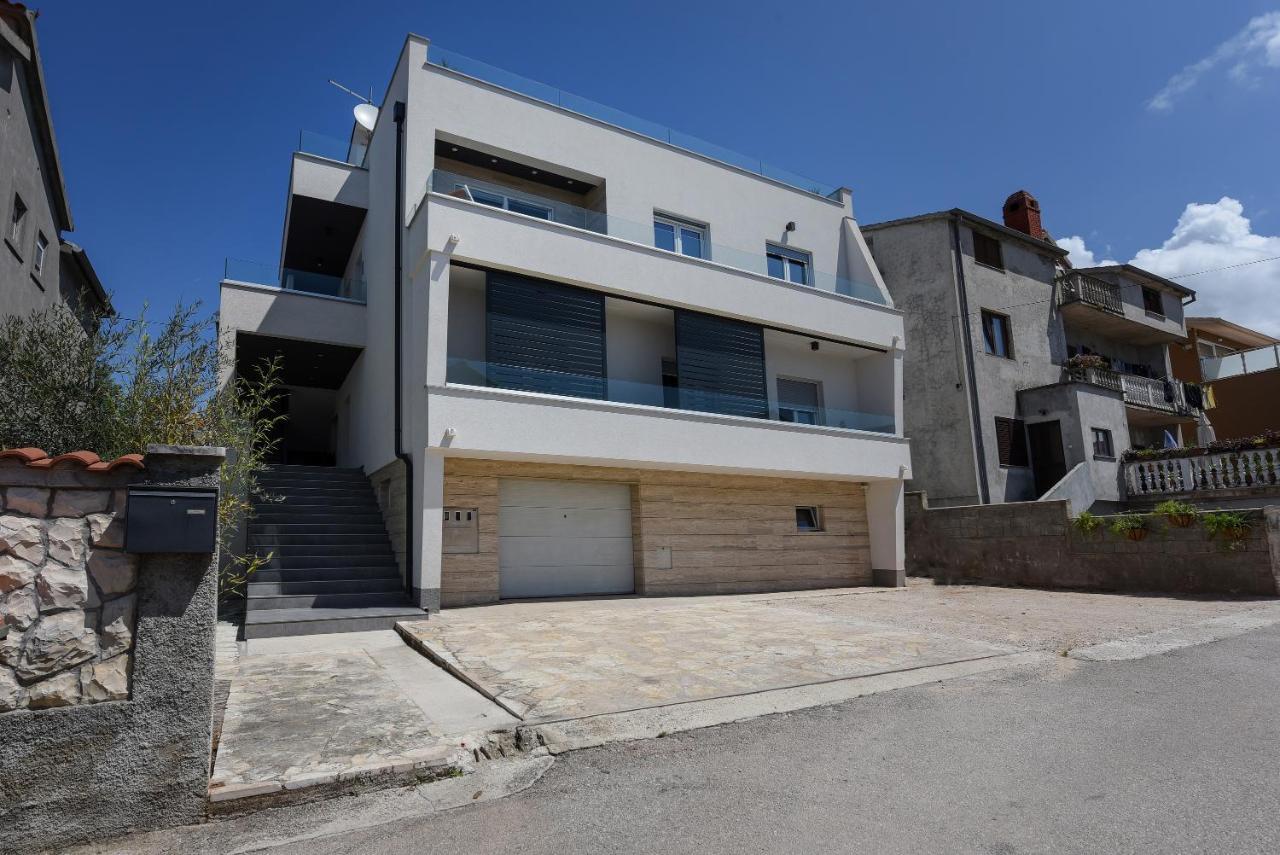 Luxury Apartment N 扎达尔 外观 照片